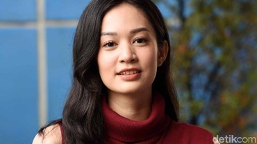 img-title Sibuk Syuting, Faradilla Yoshi Positif COVID-19
