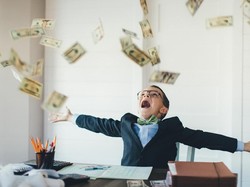 Wow Enak Banget! Ribuan Karyawan Ini Dapat Bonus Rp 72 Juta
