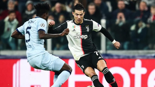Juventus menang tipis 1-0 atas Atletico Madrid dalam lanjutan pertandingan Grup D Liga Champions di Stadion Allianz, Rabu (27/11).