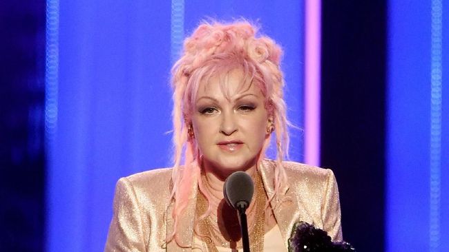 Penyanyi peraih Grammy Awards, Cyndi Lauper, bakal mendapatkan penghargaan dalam gelaran Perserikatan Bangsa-Bangsa berkat jasanya di bidang advokasi HAM.