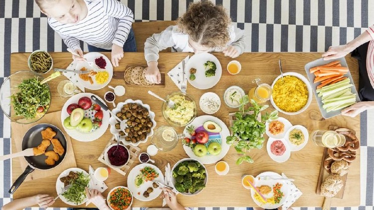 Ingin anak tumbuh cerdas? Masukkan makanan ini ke menu harian anak ya, Bun.