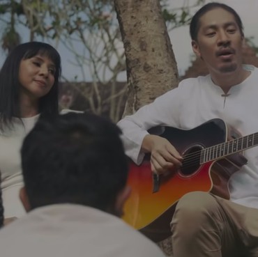 Duet Romantis Arina Ephipania dan Hiroaki Kato Pada Lagu 'Nada Sousou'