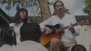 Duet Romantis Arina Ephipania dan Hiroaki Kato Pada Lagu 'Nada Sousou'