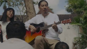 Lirik Lagu Nada Sousou - Hiroaki Kato Feat. Arina Ephipania