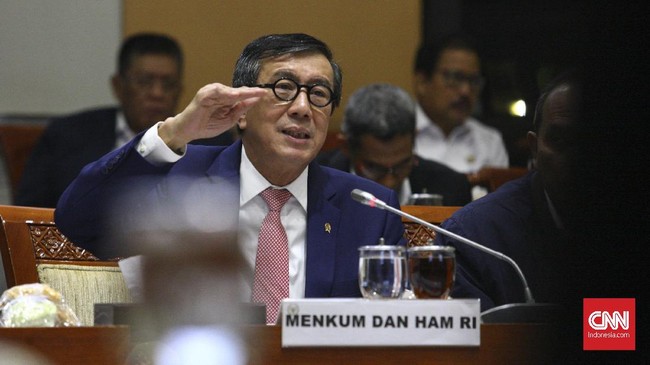 Menteri Yasonna menyebut ada salah paham dalam merespons 14 poin di RKUHP karena publik menanyakan tujuan pembuatan pasal yang seharusnya tidak ditanyakan.