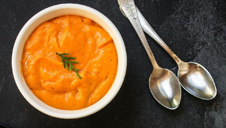Bunda, yuk coba resep MPASI kreasi makaroni berikut ini.
