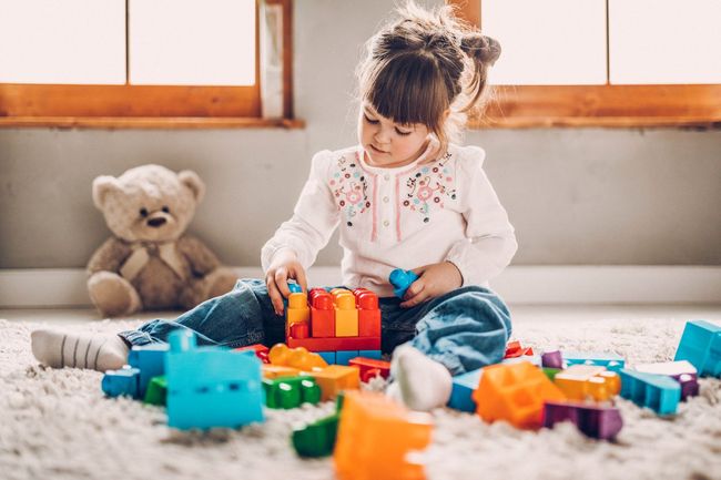 5 Mainan yang Bisa Bantu Tingkatkan Kecerdasan Anak