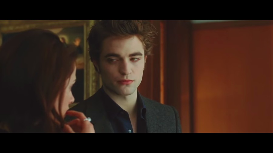 Sinopsis film The Twilight Saga: New Moon dan True Grit.