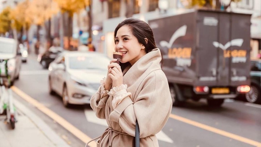 Nagita Slavina enggan didokumentasikan saat sedang berbuat amal.