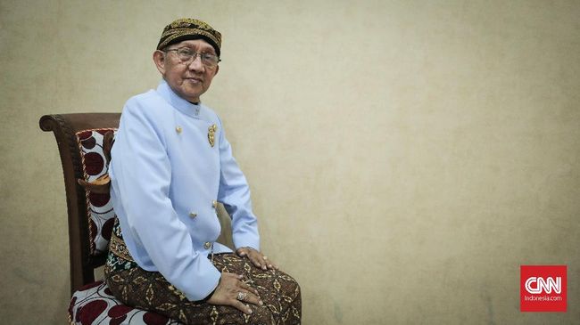 Ki Manteb Sudarsono tak begitu saja mengecap kesuksesan. Ia sempat jatuh bangun meski bertahan, bahkan berhasil mengharumkan nama wayang di dunia internasional.