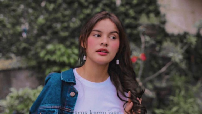 7 Potret Safira Crespin, Artis FTV yang Ngaku Pacarnya Direbut Begini potret cantik artis FTV Safira Crespin yang ngaku pacarnya direbut Prilly Latuconsina.