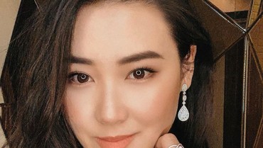 img-title Rayakan Valentine Bareng Pria, Siapa Pacar Baru Eks Tunangan Boy William?