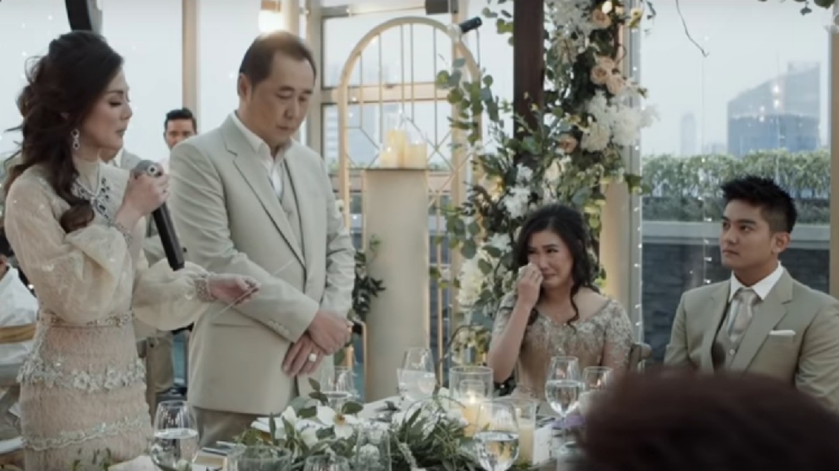 Boy William dan Karen Vendela telah resmi bertunangan pada Kamis &lpar;28&sol;11&rpar;&period; Inilah potret indah momen pertunangan mereka &period;