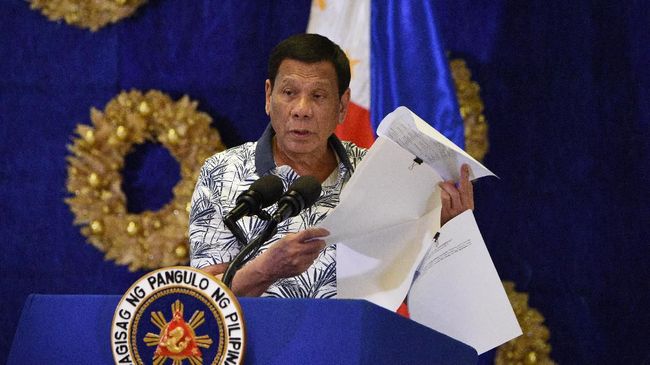 Filipina Putuskan Keluar dari Kerja Sama Militer dengan AS Filipina memutuskan keluar dari perjanjian militer dengan Amerika Serikat atau Visiting Forces Agreement (VFA).
