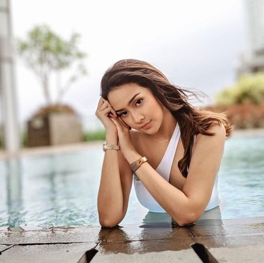Anya Geraldine Unggah Foto Pakai Bikini, Netizen: Wadidaw