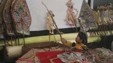 FOTO: Menanti Calon Dalang Masa Depan Salah satu upaya melestarikan wayang di Indonesia adalah mengenalkan sejak dini kepada generasi penerus. Beberapa di antara mereka bahkan sudah jadi dalang.