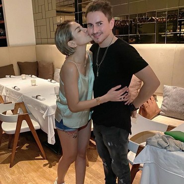 Setelah Cium Lorenzo, Nikita Mirzani Ungkap Chat Pribadi, Janjian?