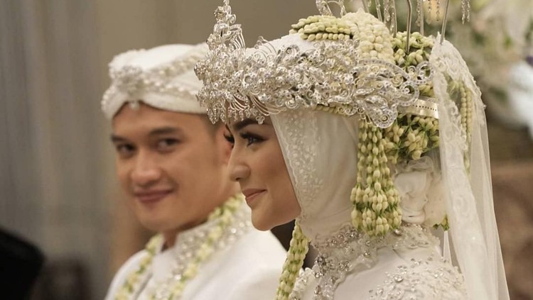 Ayah Citra Kirana memberi pujian usai putrinya resmi menjadi istri Rezky Aditya.