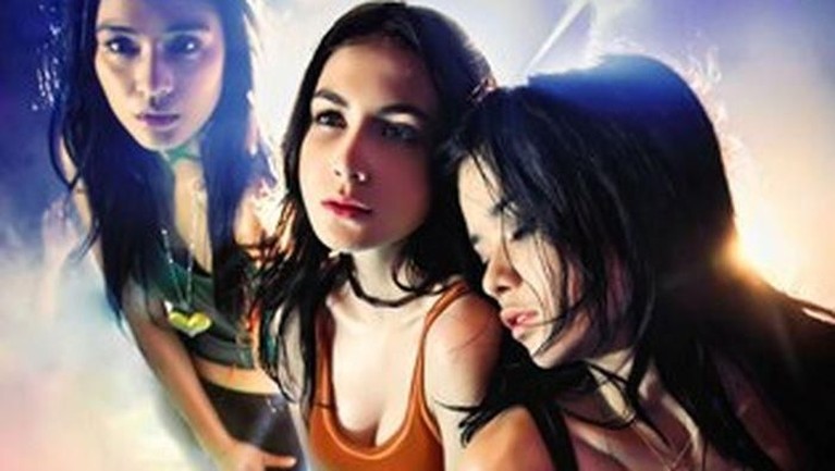 Beberapa film Indonesia berikut ini membahas kisah tentang kenakalan remaja. Ada film apa saja? Cek yuk!