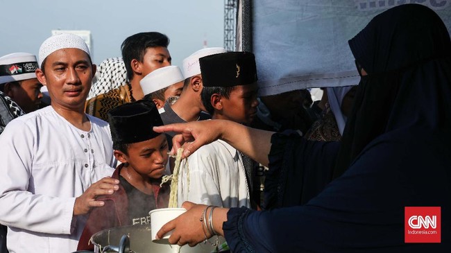 Wagub DKI menegaskan belum ada informasi izin diberikan, Pemprov retap mengimbau kepada penyelenggara untuk mematuhi aturan-aturan yang ada.