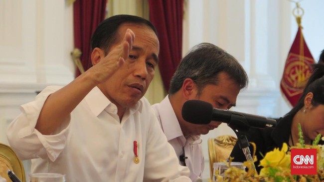 Presiden Jokowi meminta Kapolri Jenderal Idham Azis mengungkap kasus Novel Baswedan tidak dalam hitungan bulan.