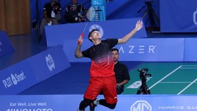 Jonatan Dibantu Penonton ke Perempat Final Indonesia Masters