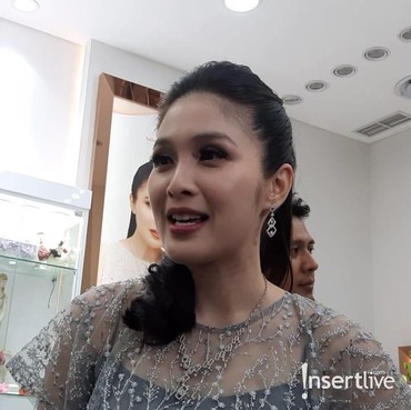 Sandra Dewi Ungkap Pentingnya Investasi Perhiasan Bagi Perempuan