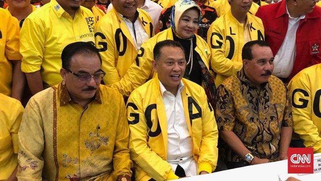 Waketum Partai Golkar, Bamsoet mengatakan bahwa Plt Ketua Umum Golkar pengganti Airlangga Hartarto bisa jadi Agus Gumiwang.