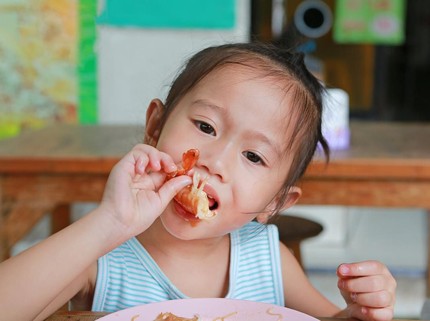 3 Manfaat Seafood untuk Tumbuh Kembang Anak