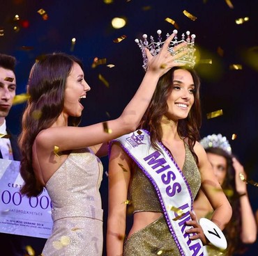 Berstatus Janda, Veronika Didusenko Dikeluarkan dari Kontes Miss World