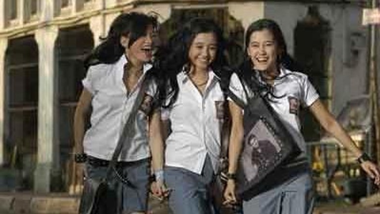 Beberapa film Indonesia berikut ini membahas kisah tentang kenakalan remaja. Ada film apa saja? Cek yuk!
