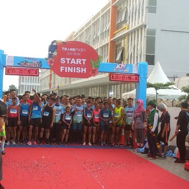 Dukung Jambi Sebagai Kota Sehat, Transmart Hadirkan Event Joy Run