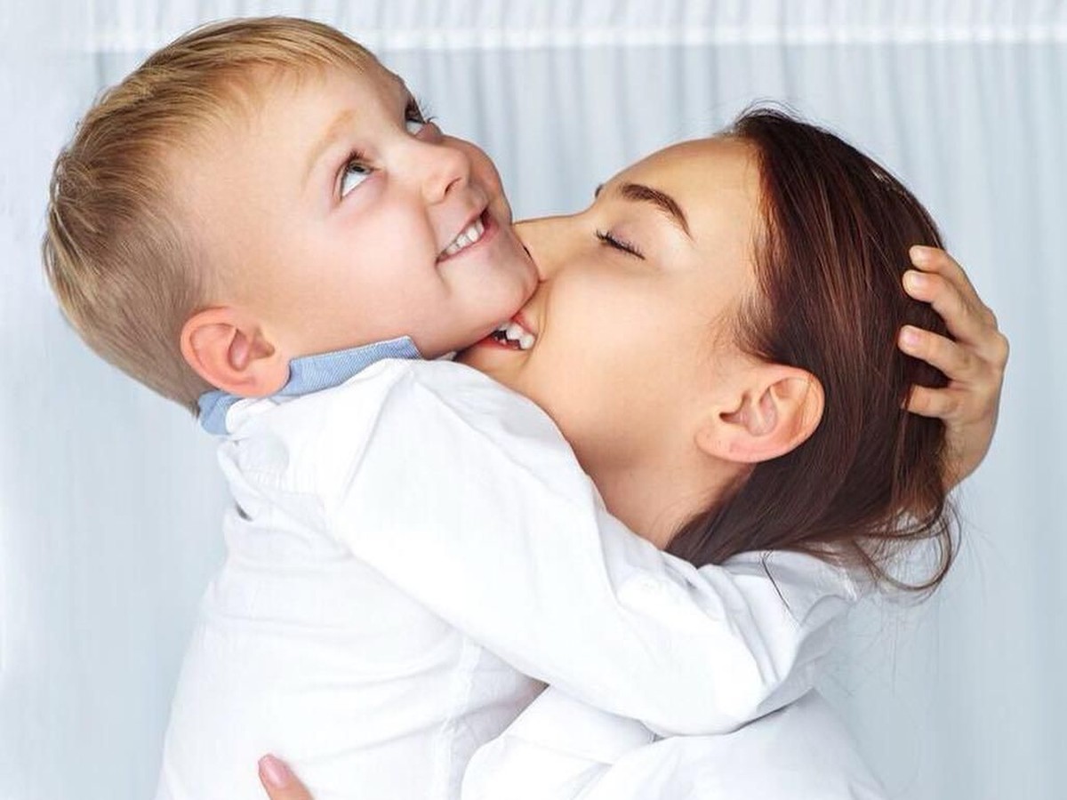 Veronika Didusenko didiskualifikasi dari kontes kecantikan Miss World lantaran diketahui dirinya merupakan janda anak satu&period; Berikut 7 pesona cantiknya&excl;