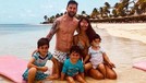 Berikut ini momen-momen kompak Lionel Messi bersama anak dan istri&period; Siap-siap dibikin iri ya Insertizen&period;