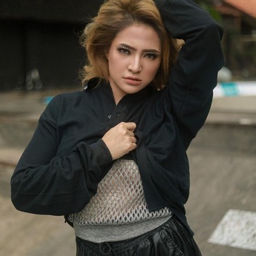 Marshanda Tak Lagi Berhijab, Sienna: Aku Takut Ibu Masuk Neraka