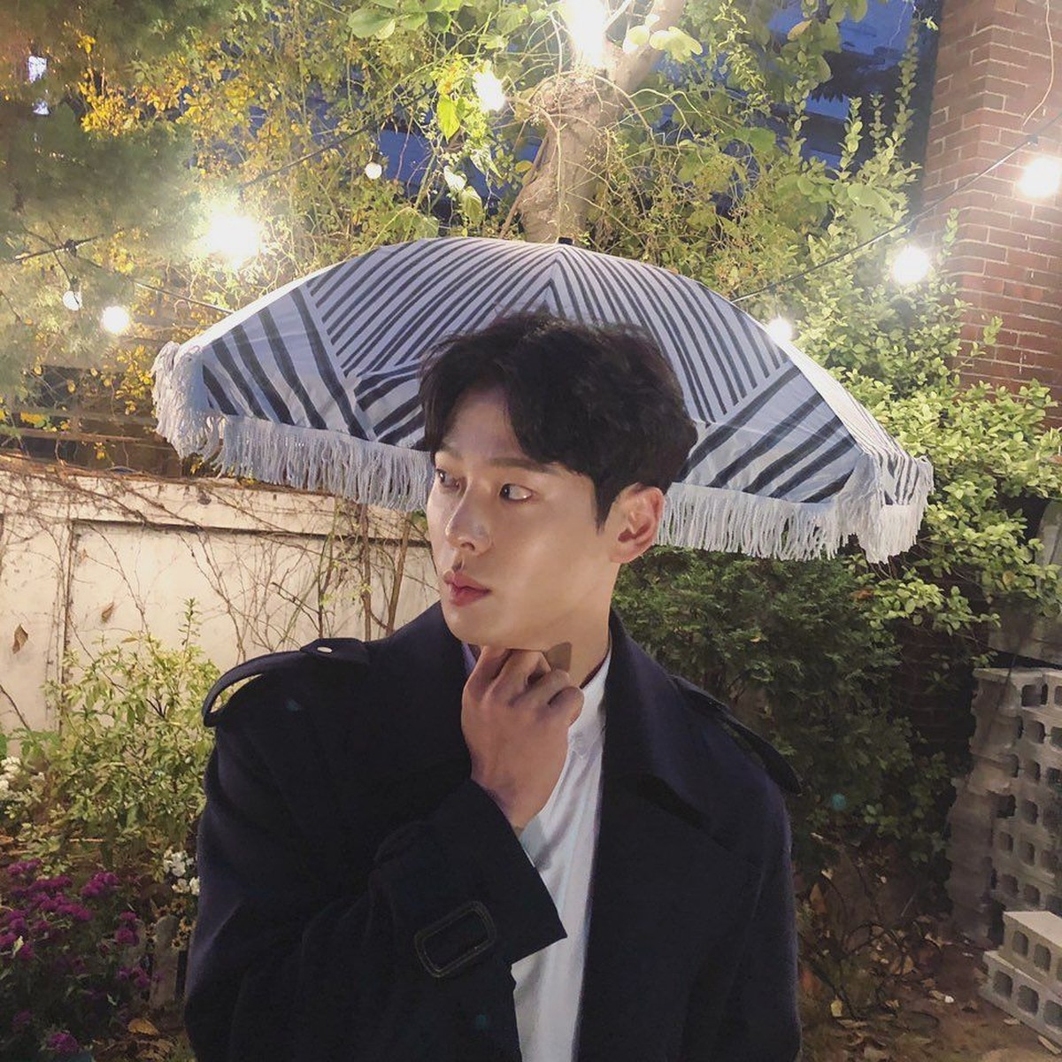 Aktor junior Cha In Ha dikabarkan telah meninggal dunia&period; Hal ini dikabarkan oleh pihak agensi Fantagio&period; Berikut ini potret bahagia semasa hidupnya&period;