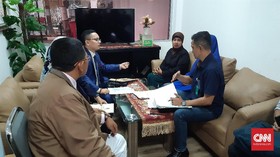 Hakim MK Minta Argumen Uji Materi First Travel Diperbaiki
