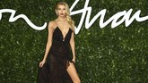 FOTO: Busana Terburuk British Fashion Awards 2019 Ajang mode British Fashion Awards 2019 jadi tempat para bintang unjuk gigi busana terbaik. Namun, sejumlah bintang tampil dengan busana yang aneh.
