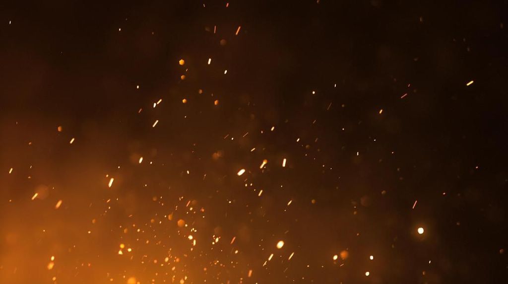 Polisi Mediasi Konflik Warga Depok terkait Bakar-Bakar Sampah