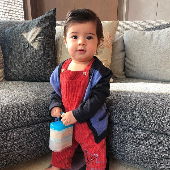 Makin besar Zenecka menjadi makin ganteng dan menggemaskan. (Foto: Instagram @carissa_puteri)