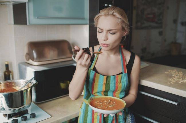 Hamil Muda Suka Makan Pedas Bisa Sebabkan Kontraksi? Simak Penjelasannya