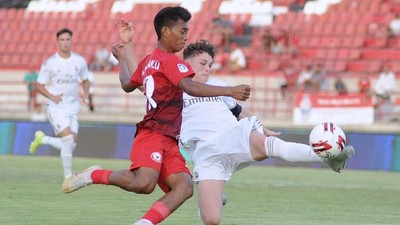 Real Madrid U-18 menang dramatis atas Barcelona U-18 dalam pertandingan IYC 2023 di Stadion Ngurah Rai, Bali, Jumat (11/8) malam.