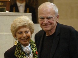 Milan Kundera Raih Penghargaan dari Republik Ceko