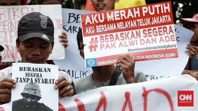 FOTO: Aksi Nelayan di Depan Mapolda Metro Jaya