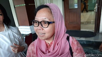 FAKTA-FAKTA ALISSA WAHID