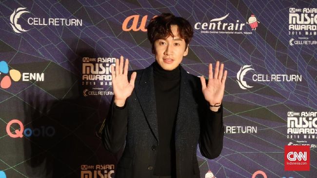 Kembali tampil di Running Man dan bermain gim usai rehat karena kecelakaan, Lee Kwang-soo amat riang dan merasa hidup lagi.