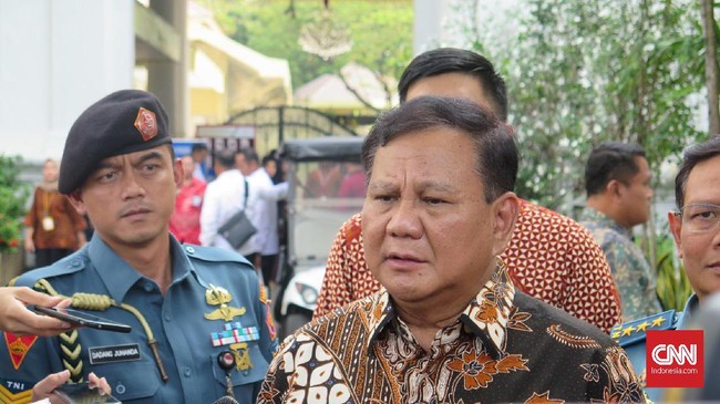 Menteri Pertahanan Prabowo Subianto, disebut oleh Vice President PT Harsen Laboratories Sofia Koswara telah mengkonsumsi Ivermectin empat bulan terakhir.