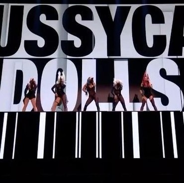 Pakai Busana Seksi dan Ketat, Pussycat Dolls Diganjar Ratusan Kritik