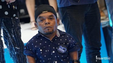 img-title Miliki Keterbatasan Fisik, Ucok Baba Terpaksa Kubur Cita-cita Jadi Tentara