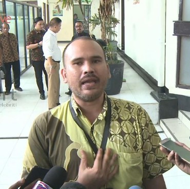 Dituding Selingkuh, Suami Karen Idol: Pencemaran Nama Baik